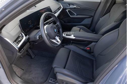 2025 BMW X2 xDrive28i