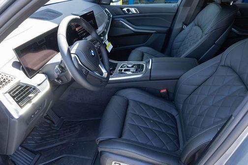 Gray Metallic 2026 BMW X5 xDrive40i
