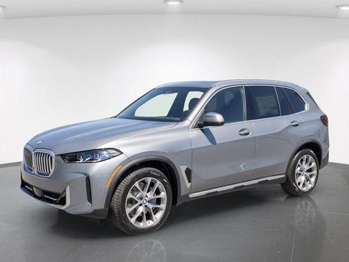 Gray Metallic 2026 BMW X5 xDrive40i