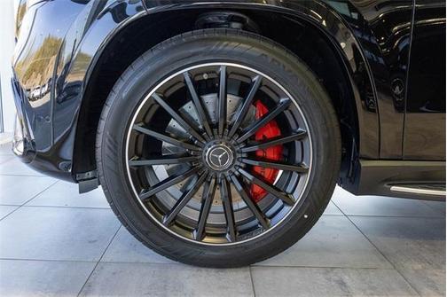 2026 Mercedes-Benz AMG GLS 63 Base