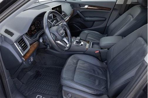 2018 Audi Q5 2.0T Premium Plus