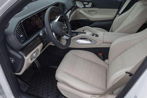 Polar White 2026 Mercedes-Benz GLS 450 4MATIC