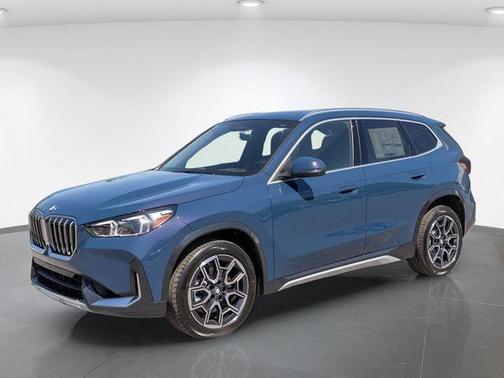 Night 2026 BMW X1 xDrive28i