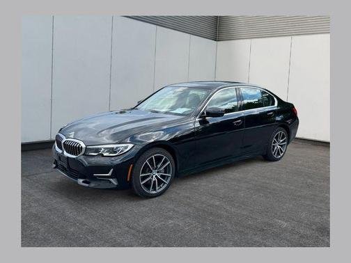 Jet Black 2019 BMW 330 i xDrive