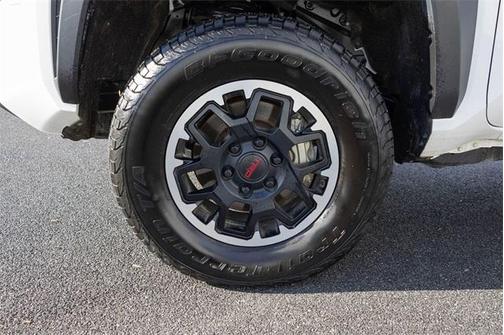 2024 Toyota Tacoma TRD Off Road