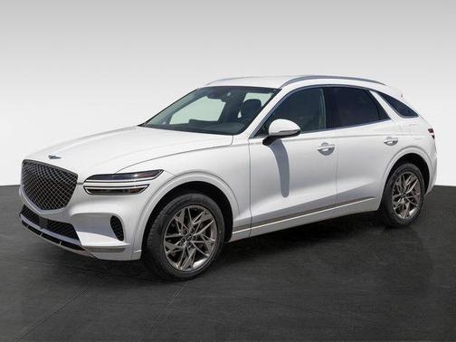 Alta White 2025 Genesis GV70 2.5T