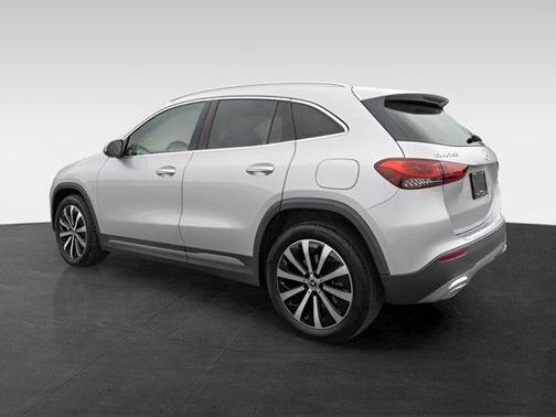 2023 Mercedes-Benz GLA 250 Base 4MATIC