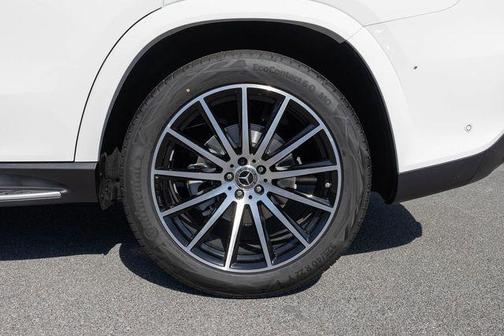 Polar White 2026 Mercedes-Benz GLS 450 4MATIC