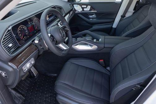 Polar White 2026 Mercedes-Benz GLS 450 4MATIC