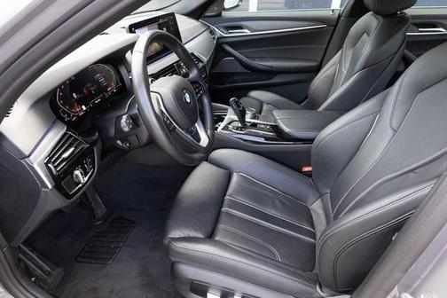 2022 BMW 530 i xDrive