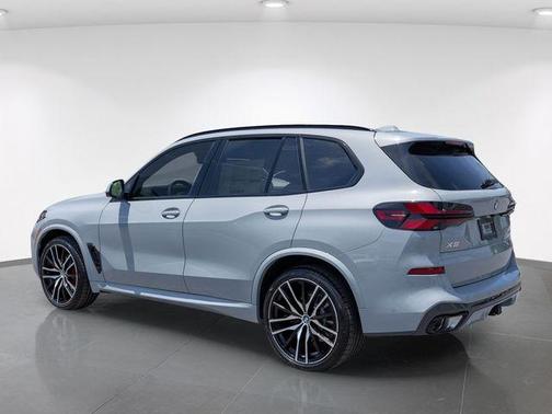 Gray Metallic 2026 BMW X5 xDrive40i
