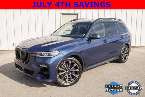 2022 BMW X7 M50i