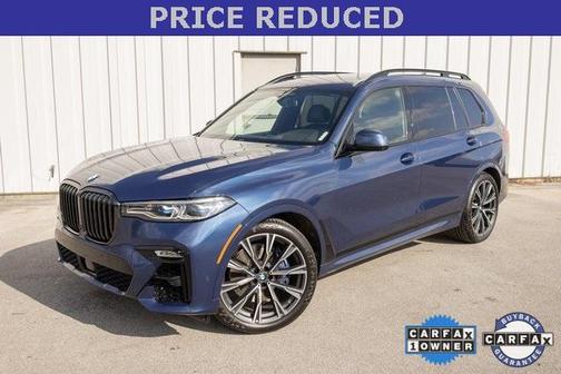 2022 BMW X7 M50i