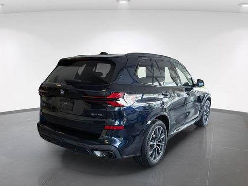 Carbon Black Metallic 2026 BMW X5 xDrive40i