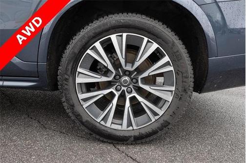 2020 Volvo XC90 T6 Momentum 7 Passenger