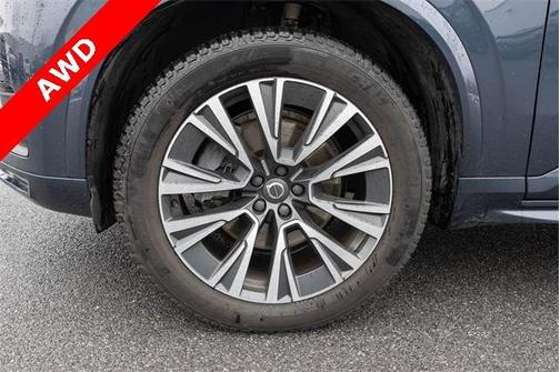 2020 Volvo XC90 T6 Momentum 7 Passenger