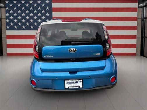 2015 Kia Soul EV +