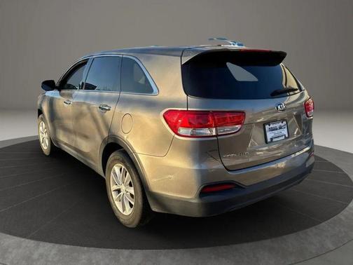 2017 Kia Sorento L