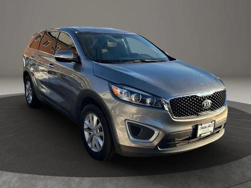 2017 Kia Sorento L