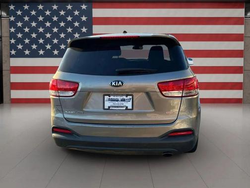 2017 Kia Sorento L