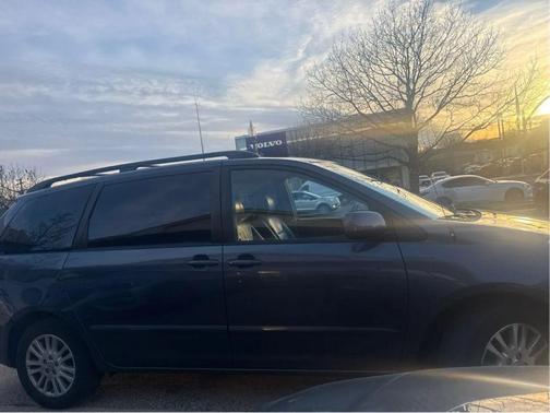2008 Toyota Sienna XLE