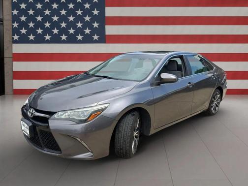 Gray 2016 Toyota Camry XSE