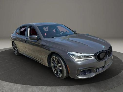 Gray 2018 BMW 750 I