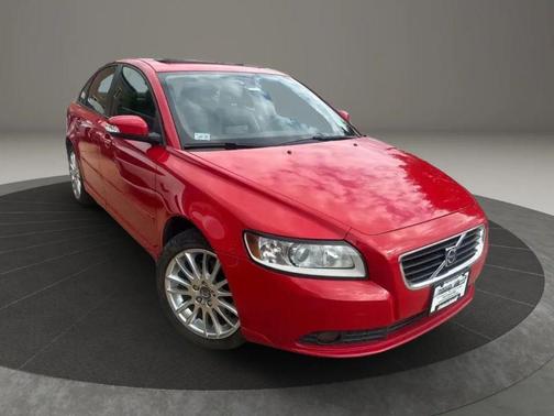 Passion Red 2009 Volvo S40 2.4i