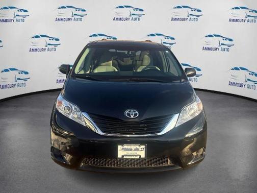 2013 Toyota Sienna LE