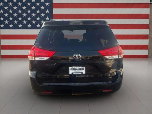 2013 Toyota Sienna LE