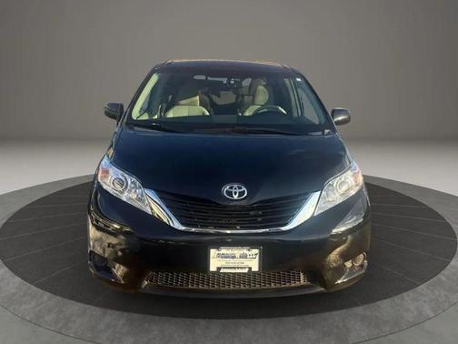 2013 Toyota Sienna LE