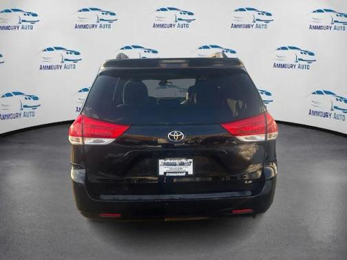 2013 Toyota Sienna LE