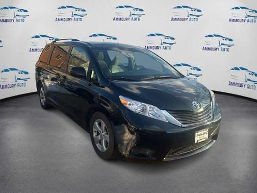 2013 Toyota Sienna LE