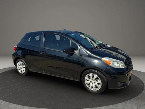 2013 Toyota Yaris L