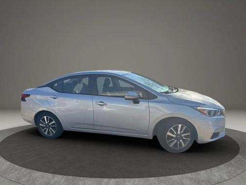 2020 Nissan Versa 1.6 SV