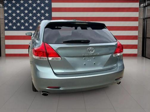 Aloe Green Metallic 2010 Toyota Venza Base
