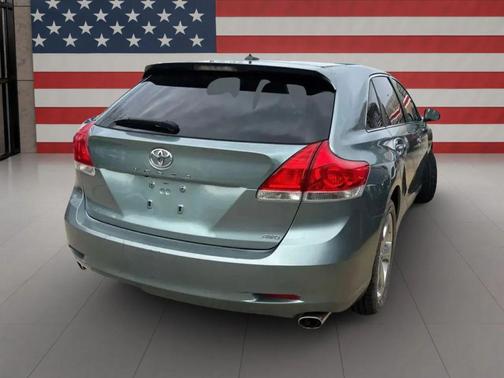 Aloe Green Metallic 2010 Toyota Venza Base