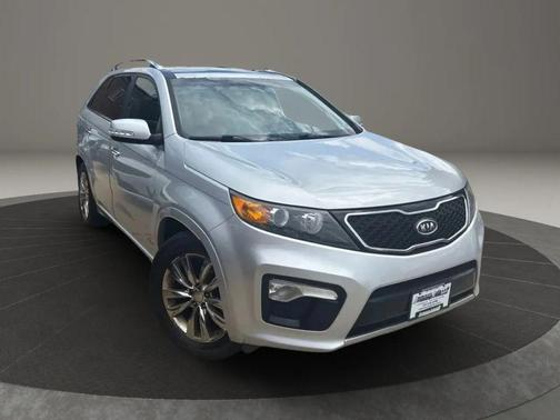 Bright Silver 2012 Kia Sorento SX