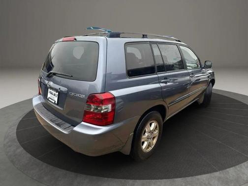 2004 Toyota Highlander Base