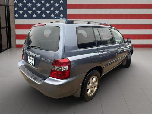 2004 Toyota Highlander Base