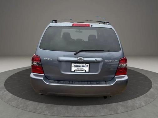 2004 Toyota Highlander Base