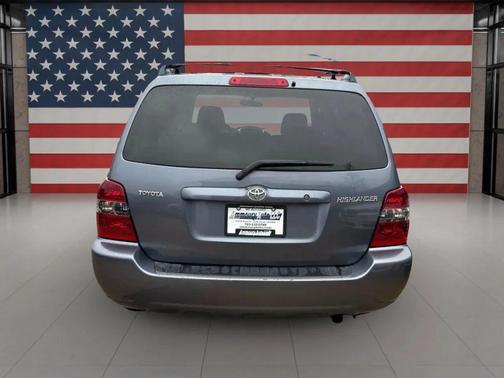 2004 Toyota Highlander Base