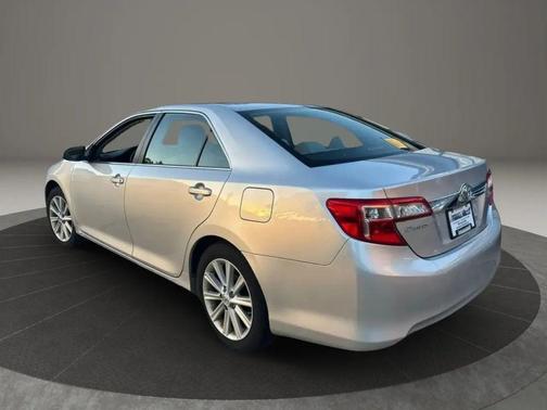 Classic Silver Metallic 2013 Toyota Camry XLE
