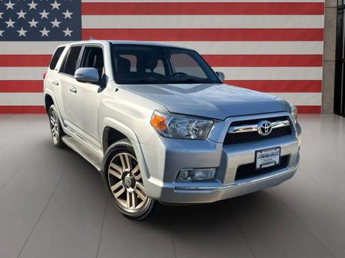 Classic Silver Metallic 2011 Toyota 4Runner Limited