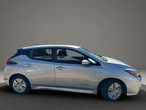 2018 Nissan Leaf S