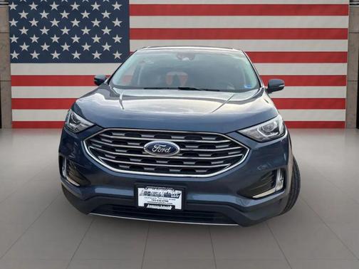 Blue Metallic 2019 Ford Edge SEL