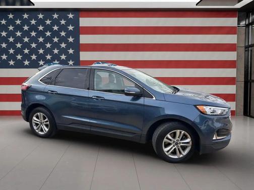 Blue Metallic 2019 Ford Edge SEL