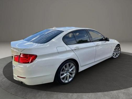 Alpine White 2011 BMW 535 535i Sedan 4D