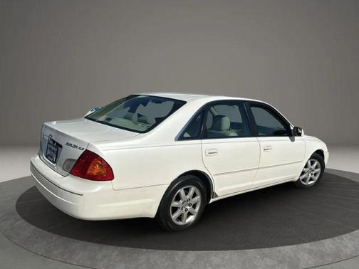 2002 Toyota Avalon XLS