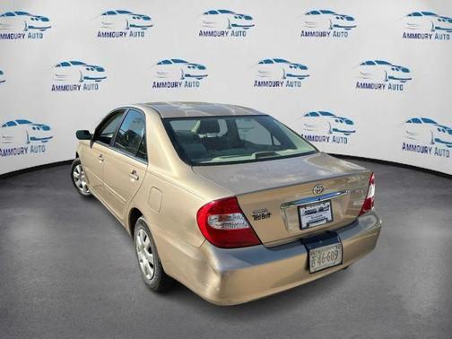 Gold 2002 Toyota Camry LE
